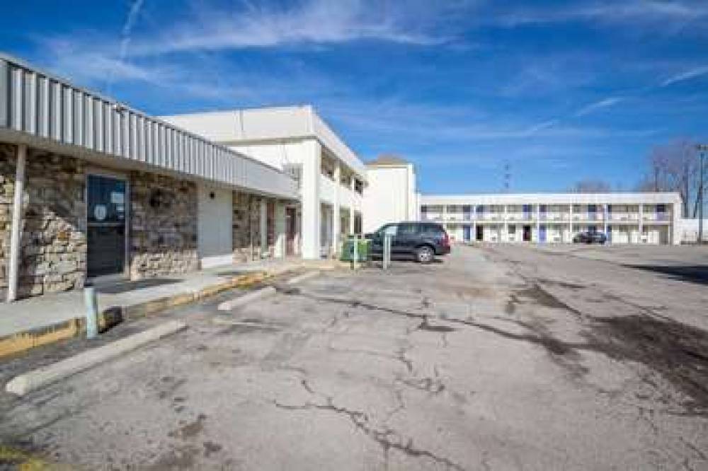 MOTEL 6 INDIANAPOLIS IN - S. HARDIN 3