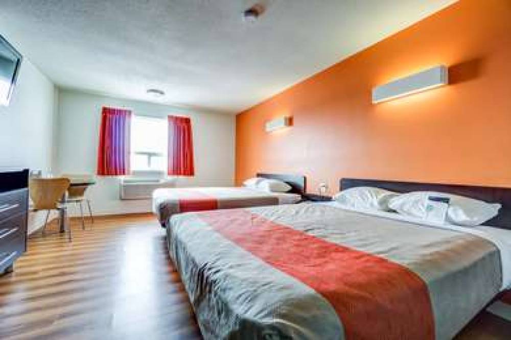 MOTEL 6 INNISFAIL AB 8