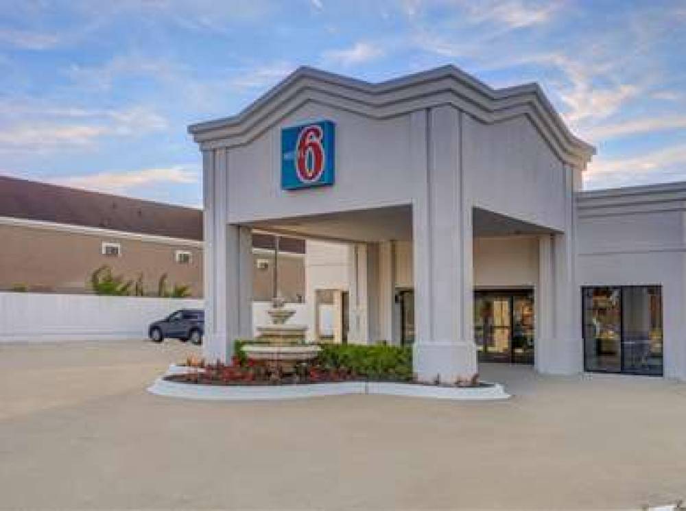 MOTEL 6 JACKSONVILLE NC 2