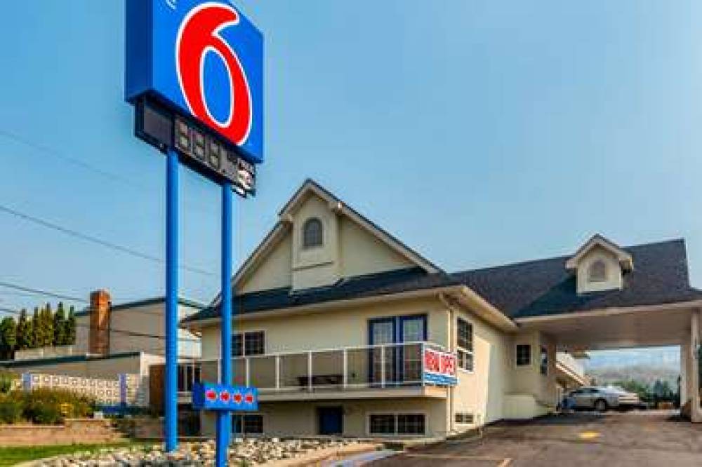 MOTEL 6 KAMLOOPS, BC 1