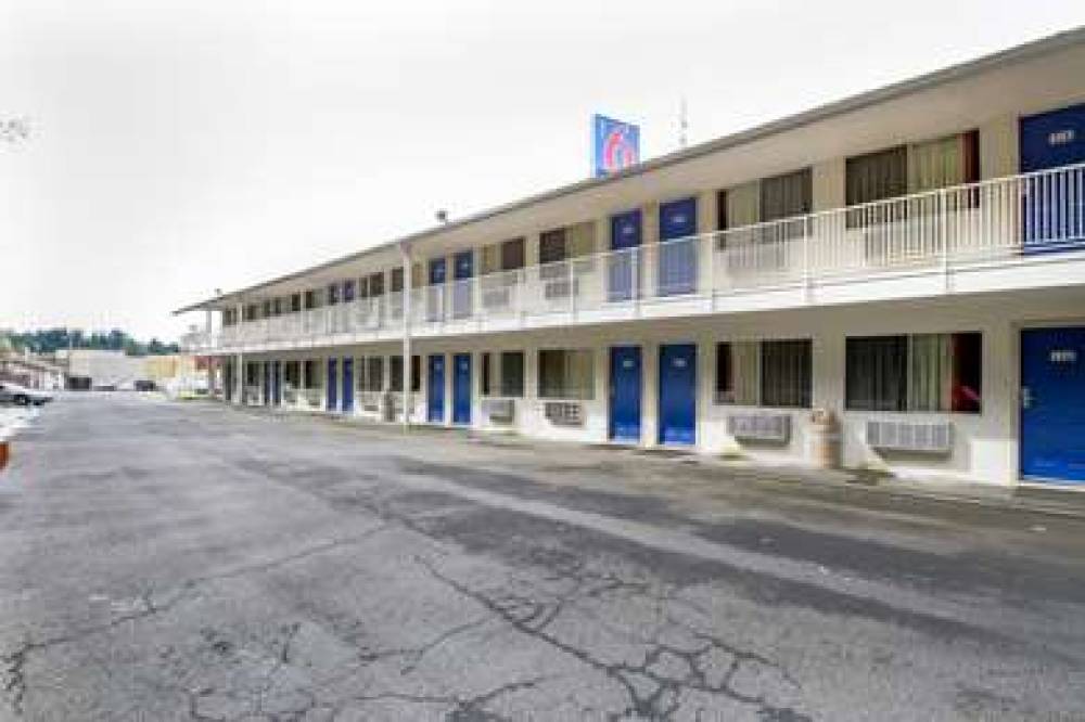 MOTEL 6 KELSO - MT ST HELENS 2