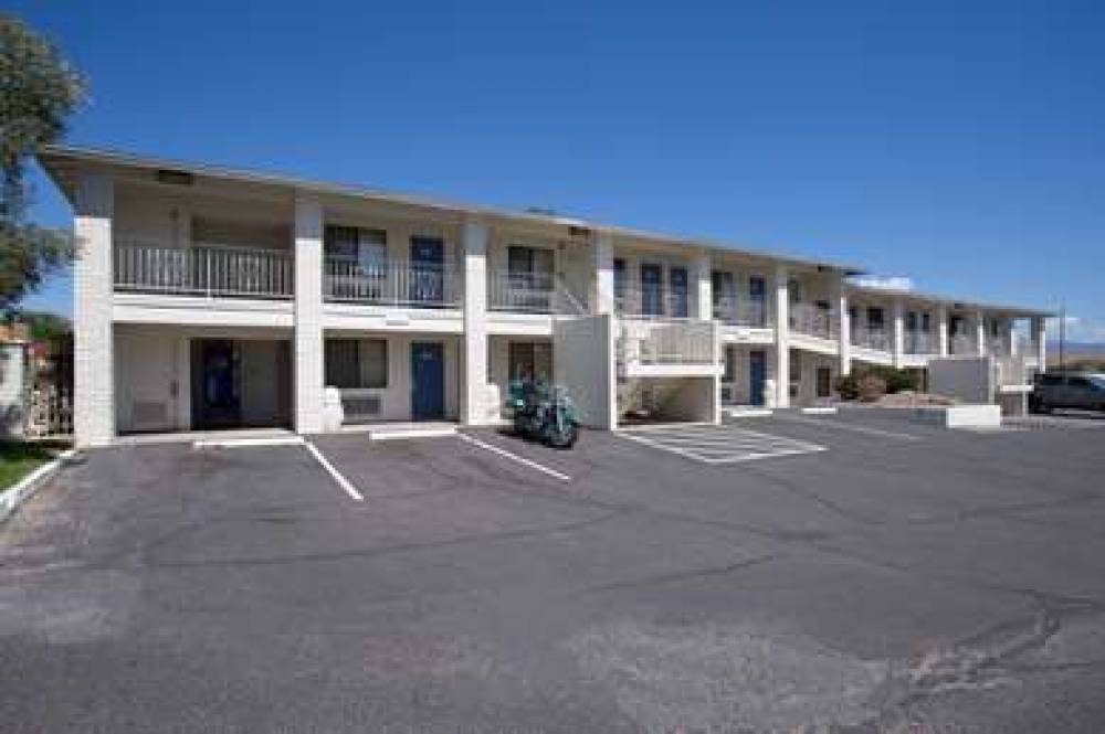 MOTEL 6 KINGMAN WEST 5