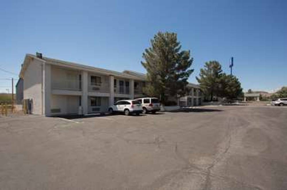 MOTEL 6 KINGMAN WEST 2