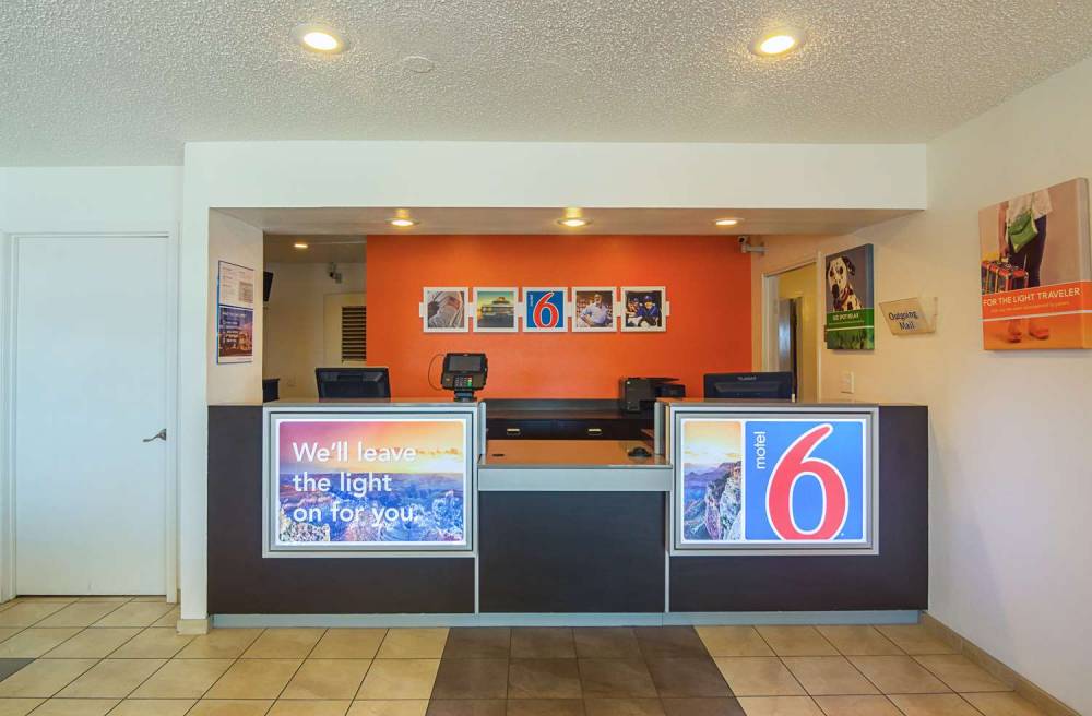 MOTEL 6 LAWTON OK 3