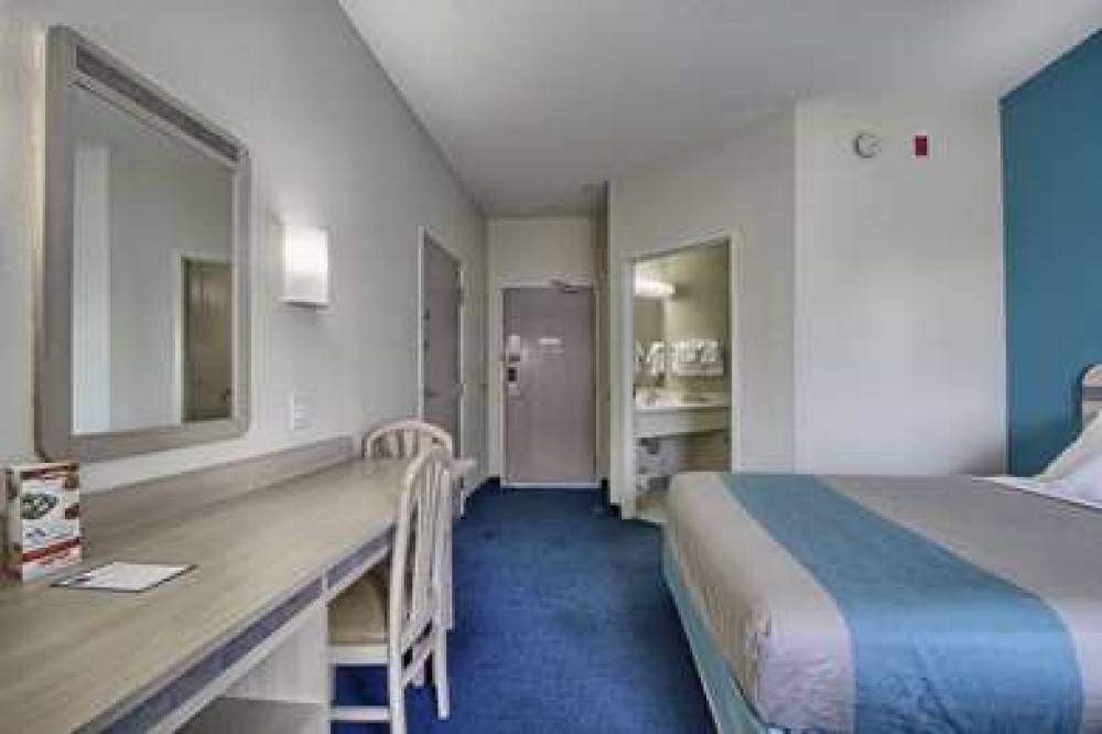 Motel 6 London Ontario 7