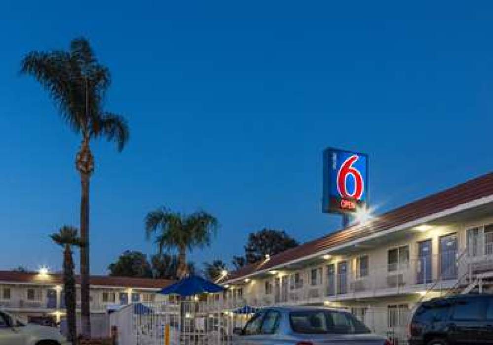 Motel 6 Los Angeles Van Nuys North