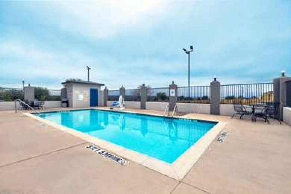 Motel 6 Marble Falls 4