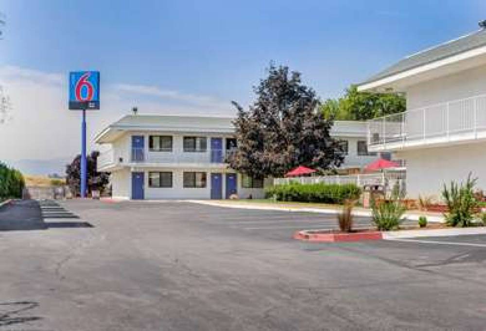 MOTEL 6 MEDFORD SOUTH 1