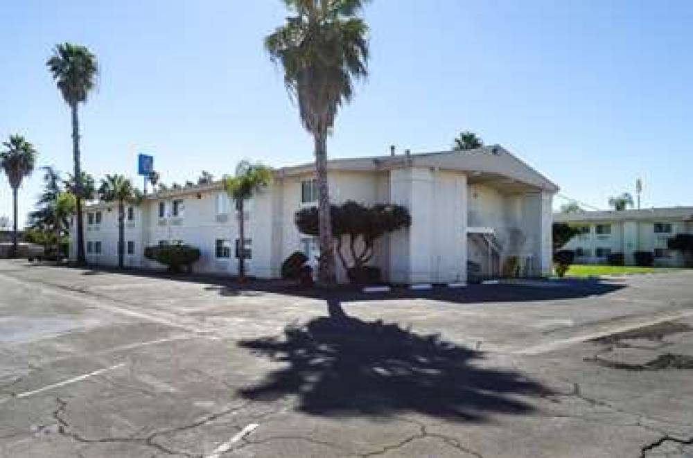 Motel 6 Merced CA 4