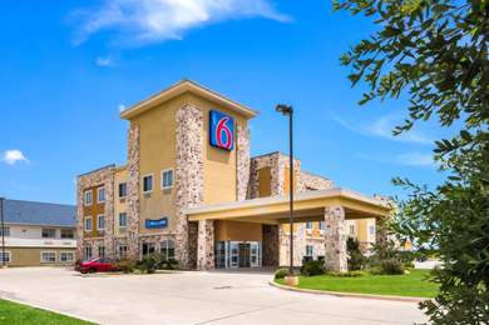 MOTEL 6 MINERAL WELLS, TX 1