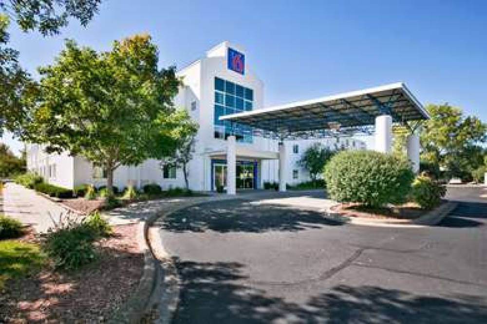 Motel 6 Minneapolis - Brooklyn Center 1