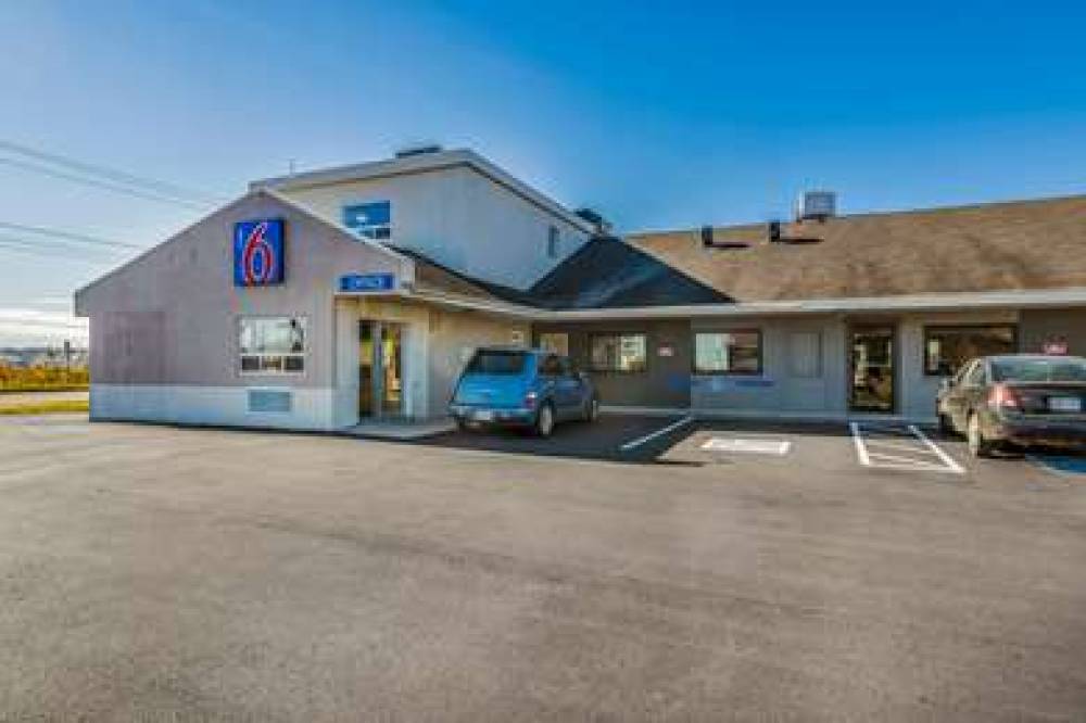 MOTEL 6 MONCTON, NB 2