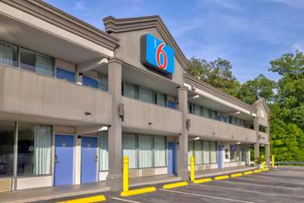 MOTEL 6 MORGANTOWN WV 1