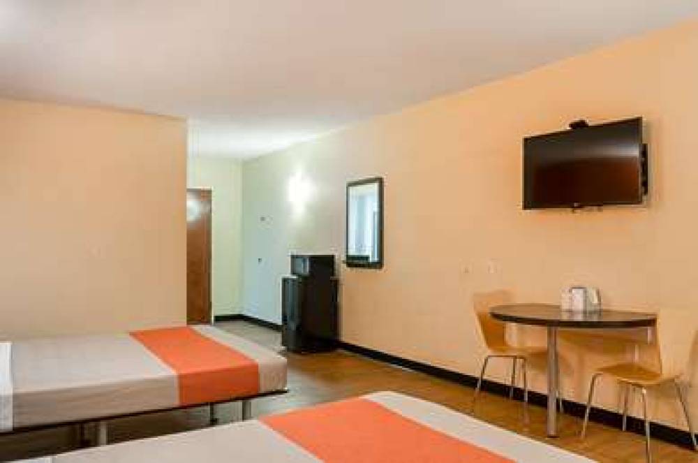 Motel 6 New Orleans 10