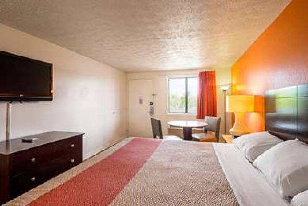 MOTEL 6 NORFOLK-OCEANVIEW 9