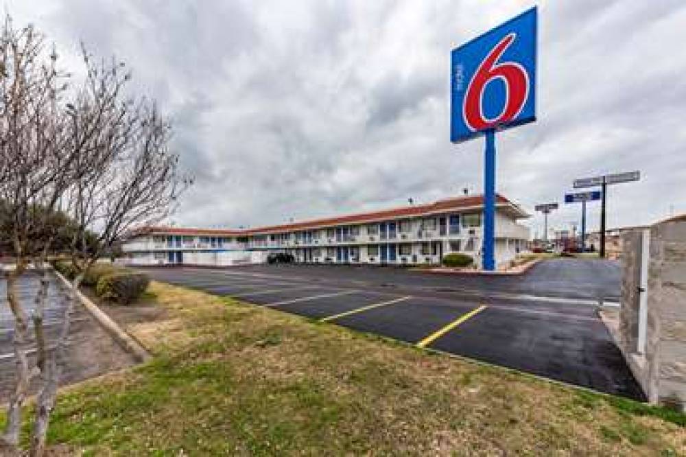 MOTEL 6 NORTH RICHLAND HILLS 1