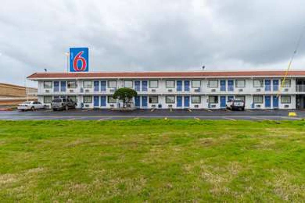 MOTEL 6 NORTH RICHLAND HILLS 7