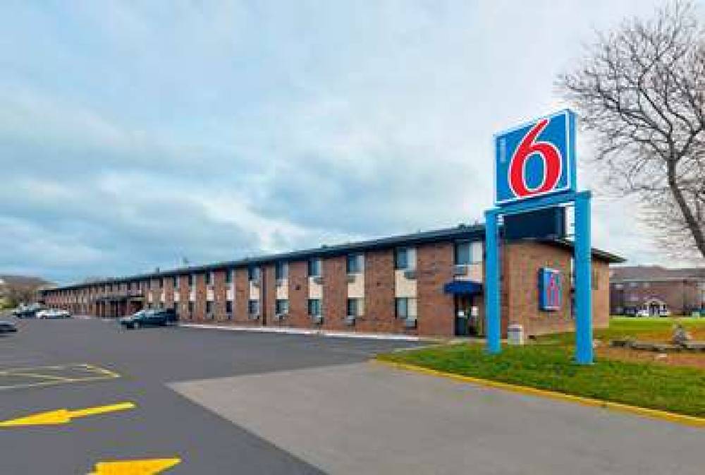 MOTEL 6 OAK CREEK WI 1