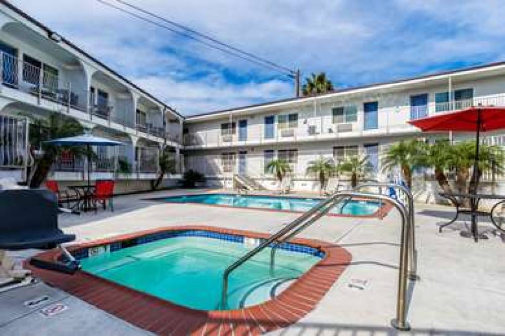 MOTEL 6 OCEANSIDE MARINA 10