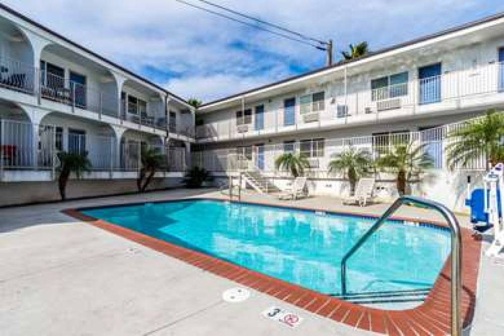 MOTEL 6 OCEANSIDE MARINA 9