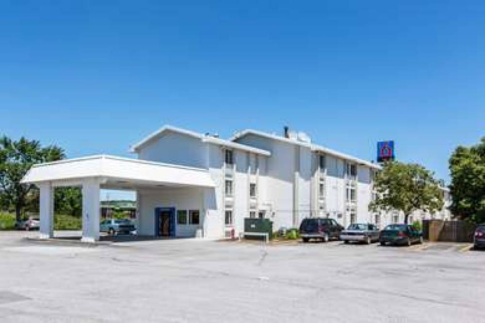 Motel 6 Omaha East Council Bluffs 1