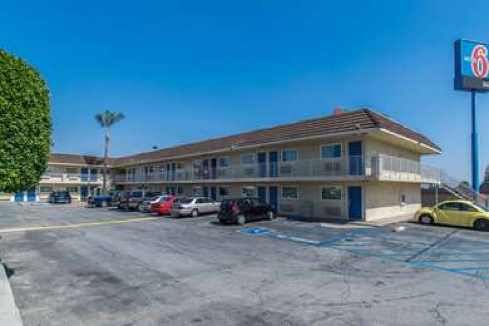 Motel 6 Ontario Airport 4