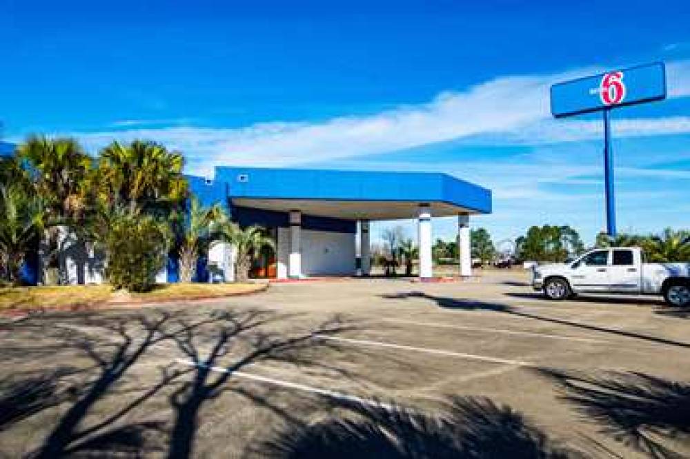 MOTEL 6 OPELOUSAS LA 1