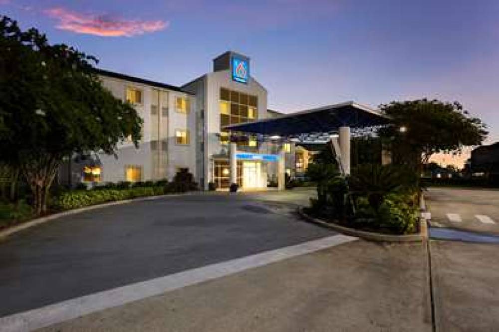 Motel 6 Orlando International Dr 1