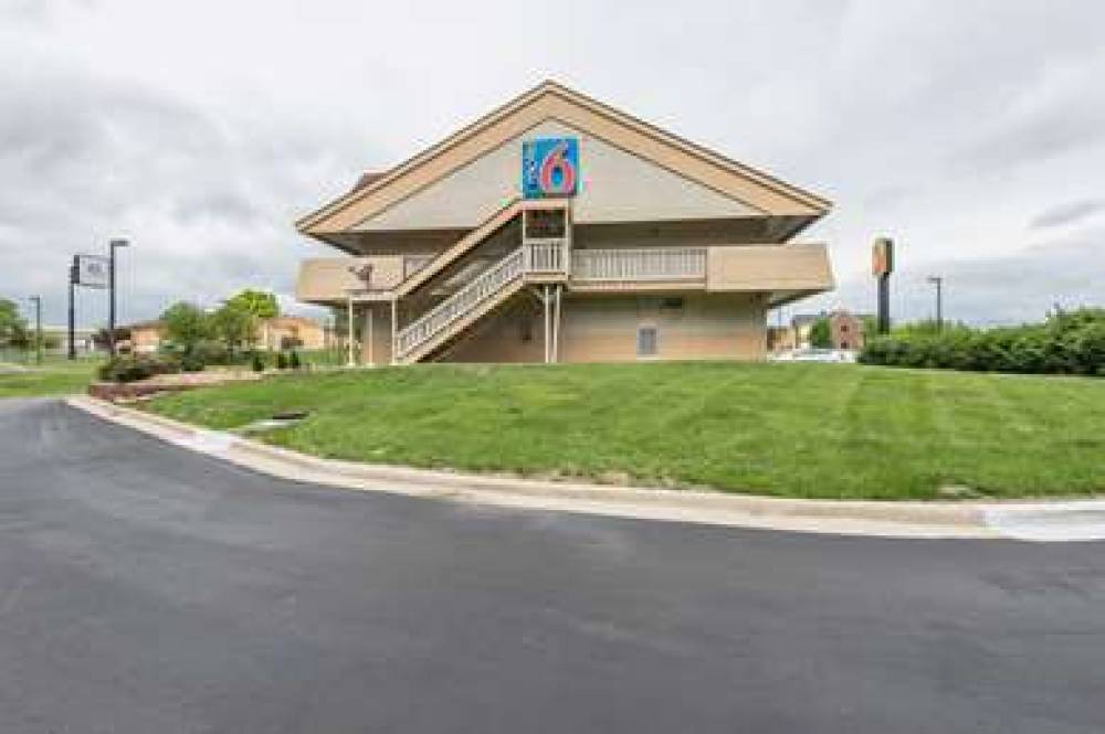 Motel 6 Overland Park, KS 2