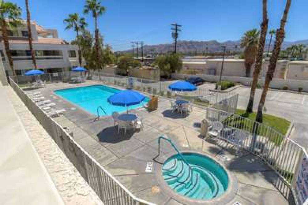 Motel 6 Palm Springs Downtown 5