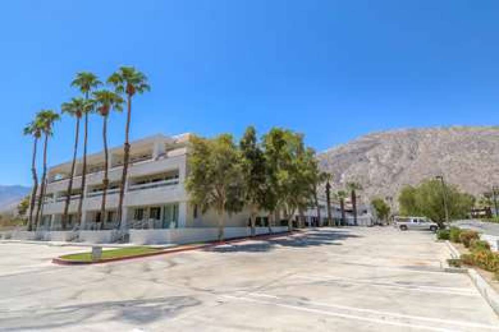 Motel 6 Palm Springs Downtown