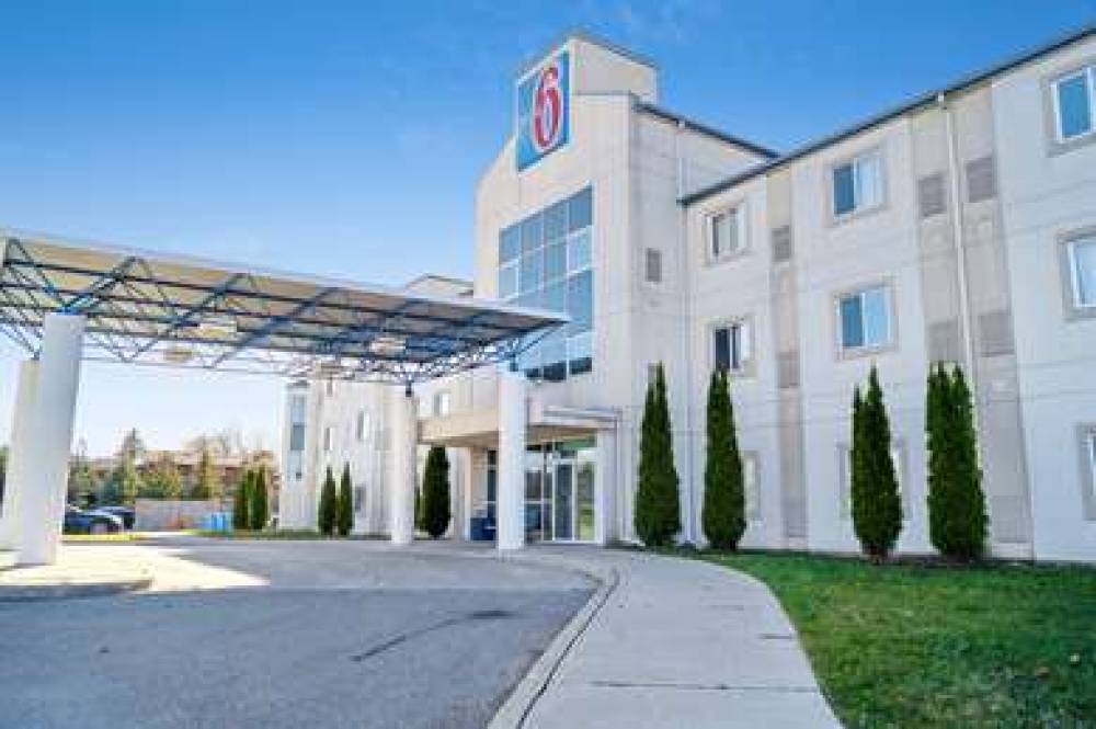 Motel 6 Peterborough ON 6