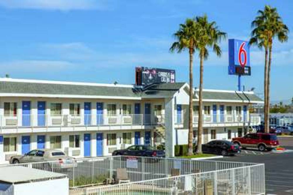 MOTEL 6 PHOENIX AIRPORT 6