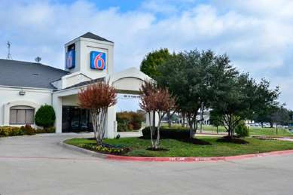 Motel 6 Plano - Preston Point 1