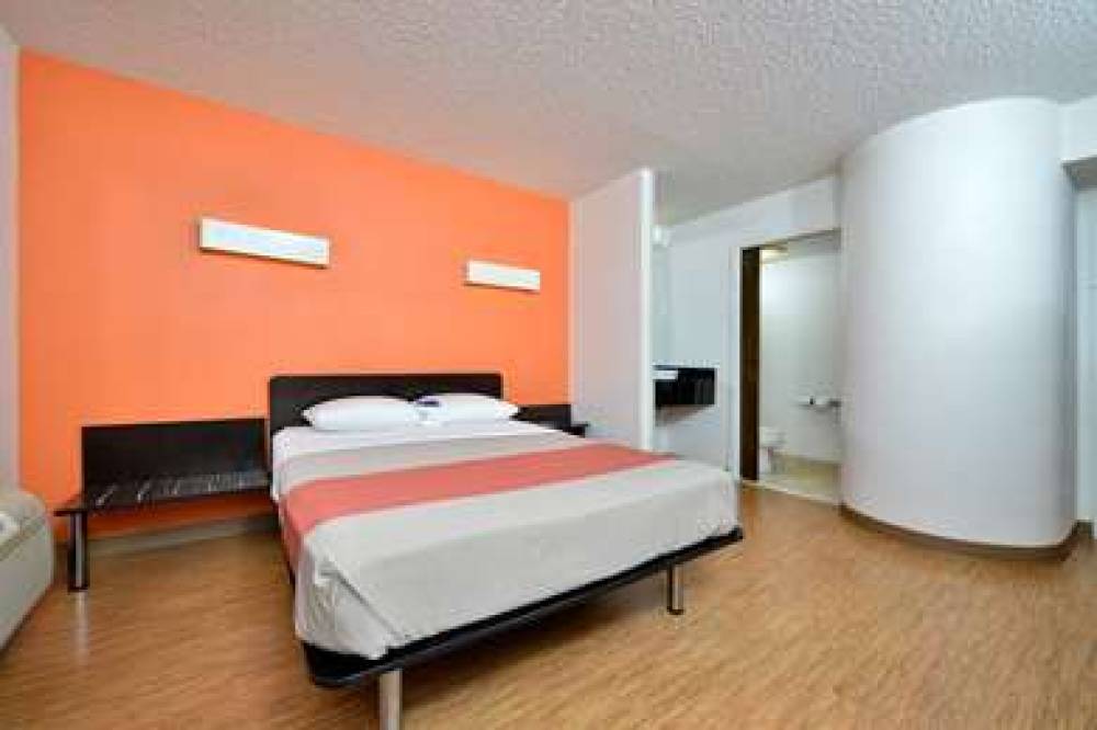 Motel 6 Plano - Preston Point 6