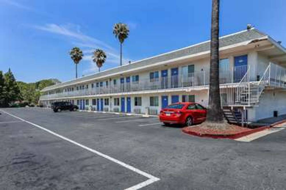 Motel 6 Pleasanton 6