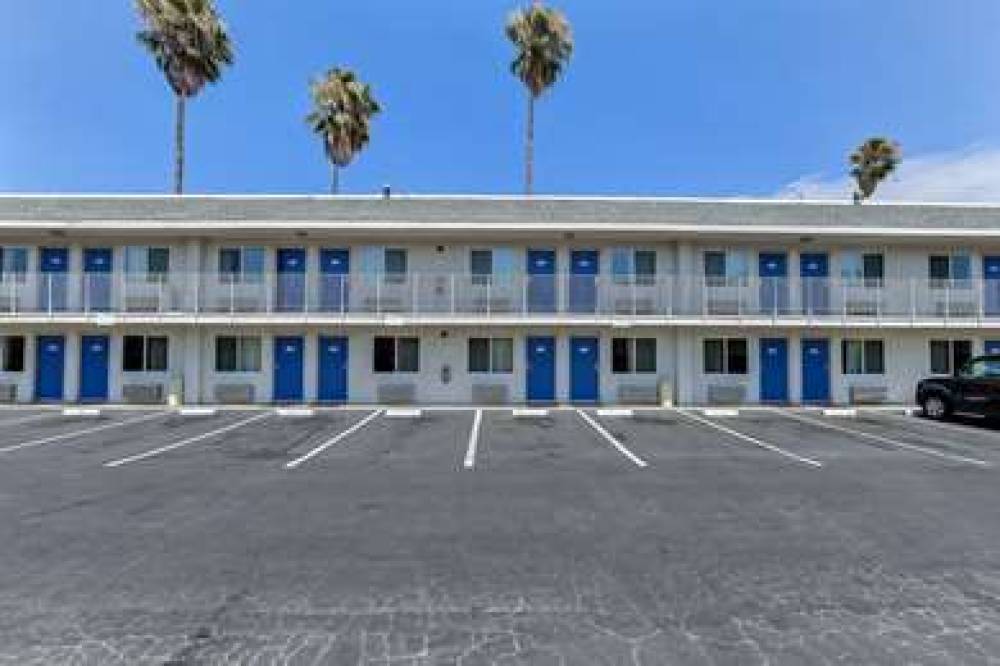 Motel 6 Pleasanton 5