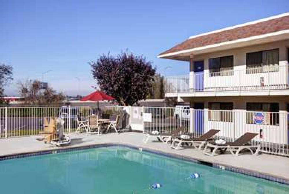 Motel 6 Portland East - Troutdale 7