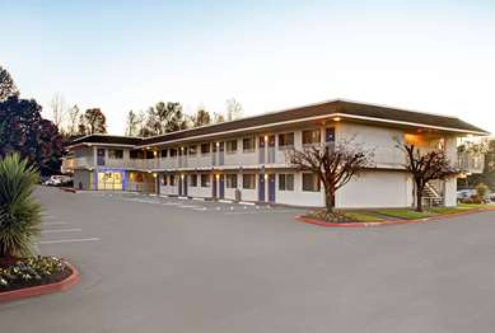 Motel 6 Portland East Troutdale