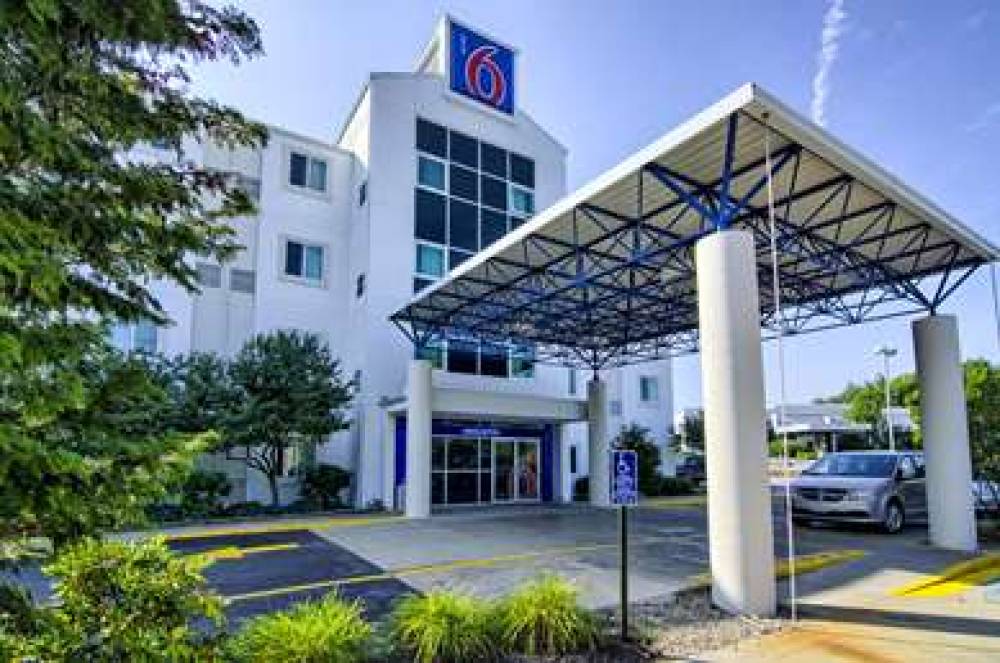 Motel 6 Portsmouth NH 1