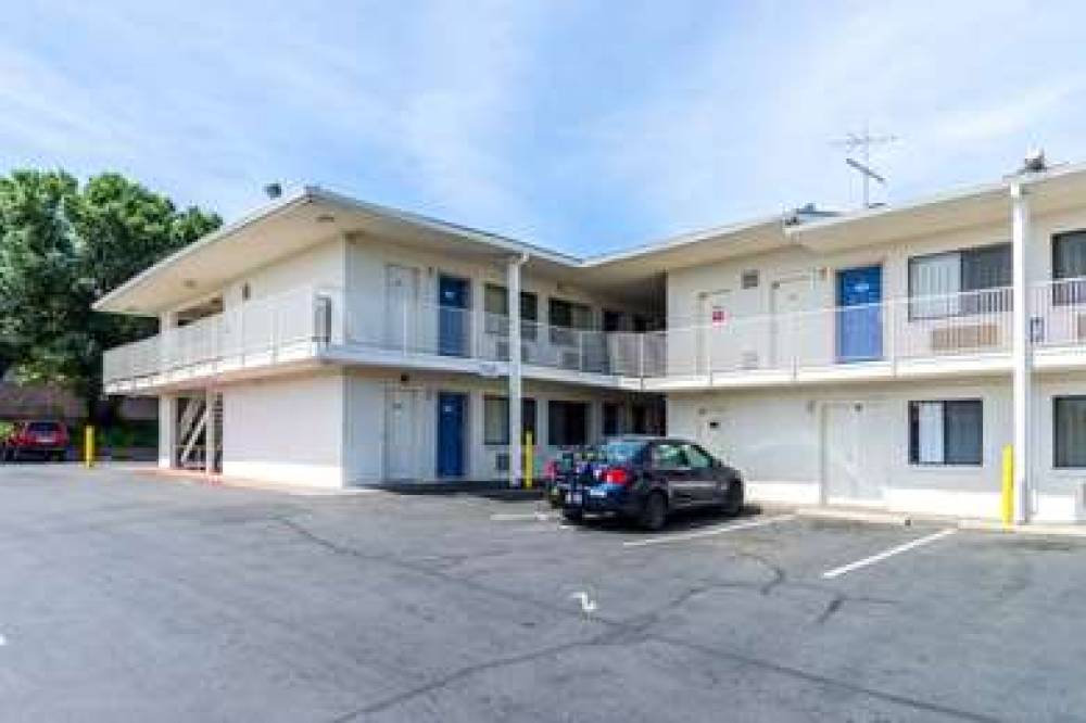 Motel 6 Redding Central