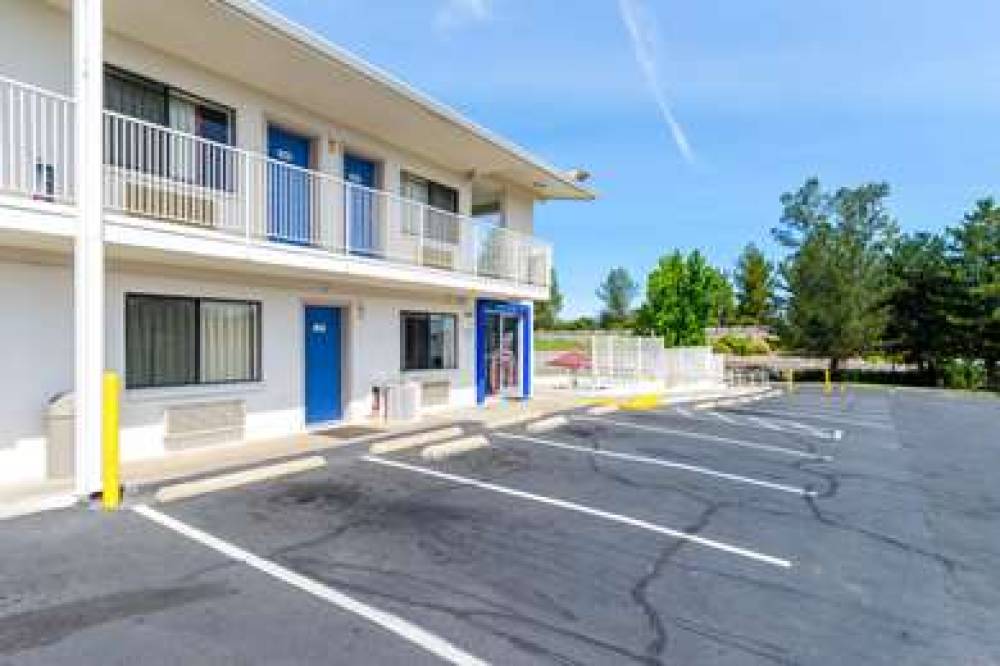 MOTEL 6 REDDING CENTRAL 8