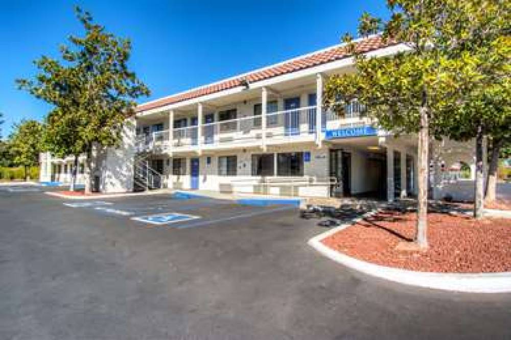 Motel 6 Redding South 5