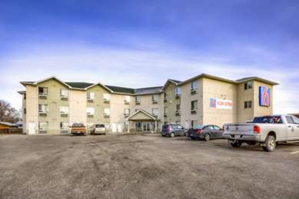 MOTEL 6 REGINA SK 1