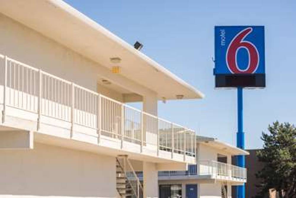 Motel 6 Reno West