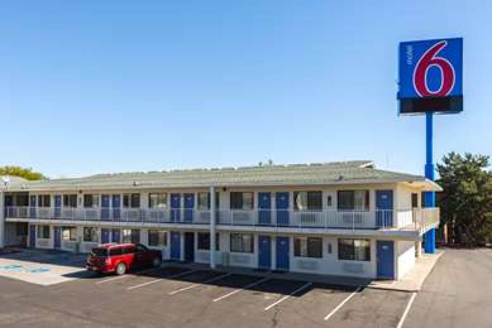 Motel 6 Reno West 1