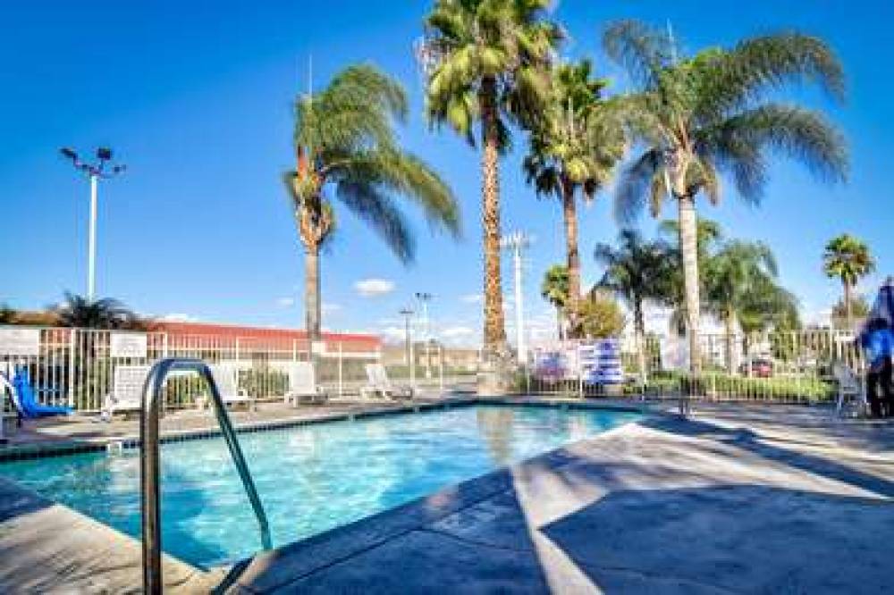 Motel 6 Riverside South 9