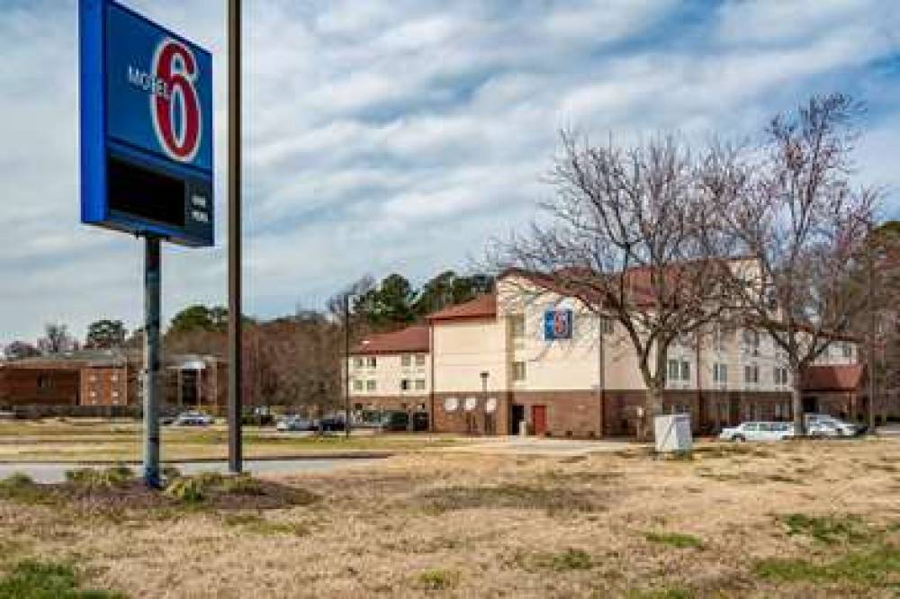 Motel 6 Rocky Mount 8