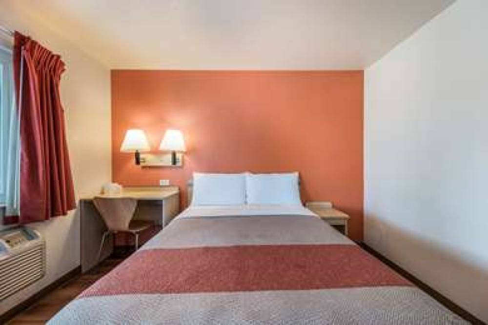 Motel 6 Rohnert Park 9