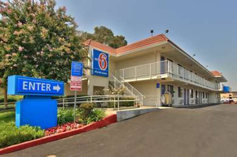 Motel 6 Sacramento West 1